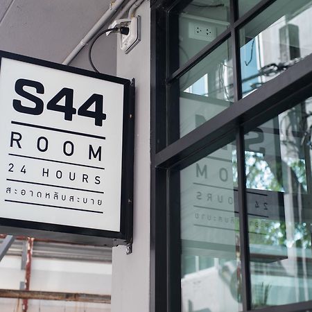 S44Room Bangkok Exteriör bild