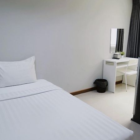 S44Room Bangkok Exteriör bild