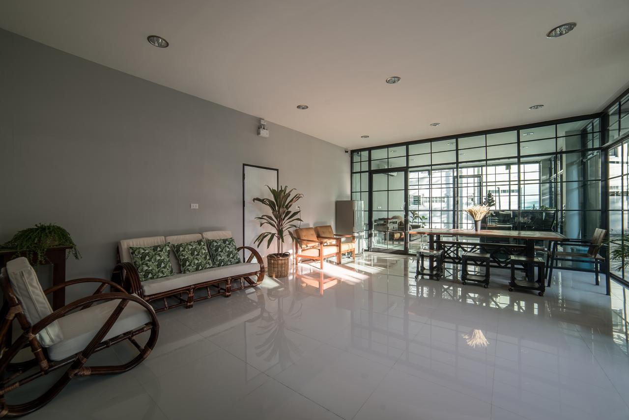 S44Room Bangkok Exteriör bild