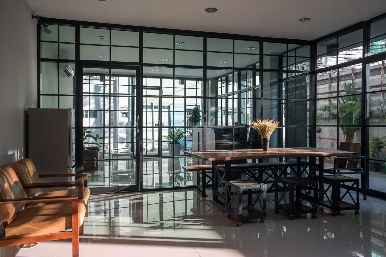 S44Room Bangkok Exteriör bild