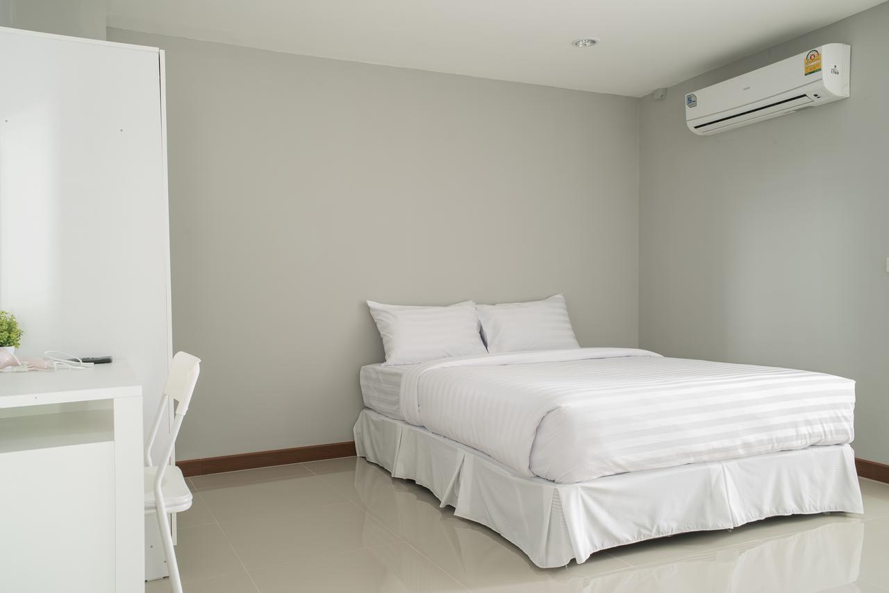 S44Room Bangkok Exteriör bild
