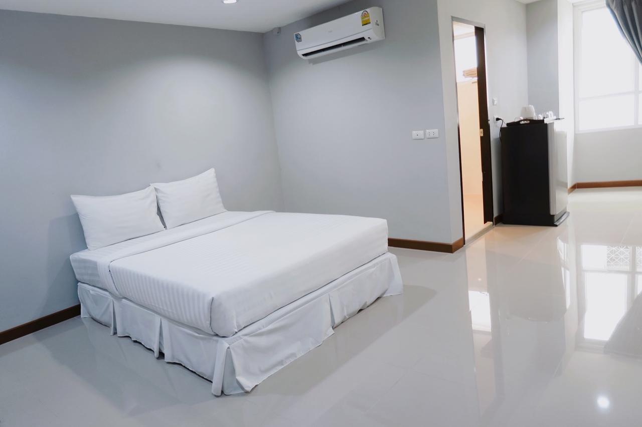 S44Room Bangkok Exteriör bild