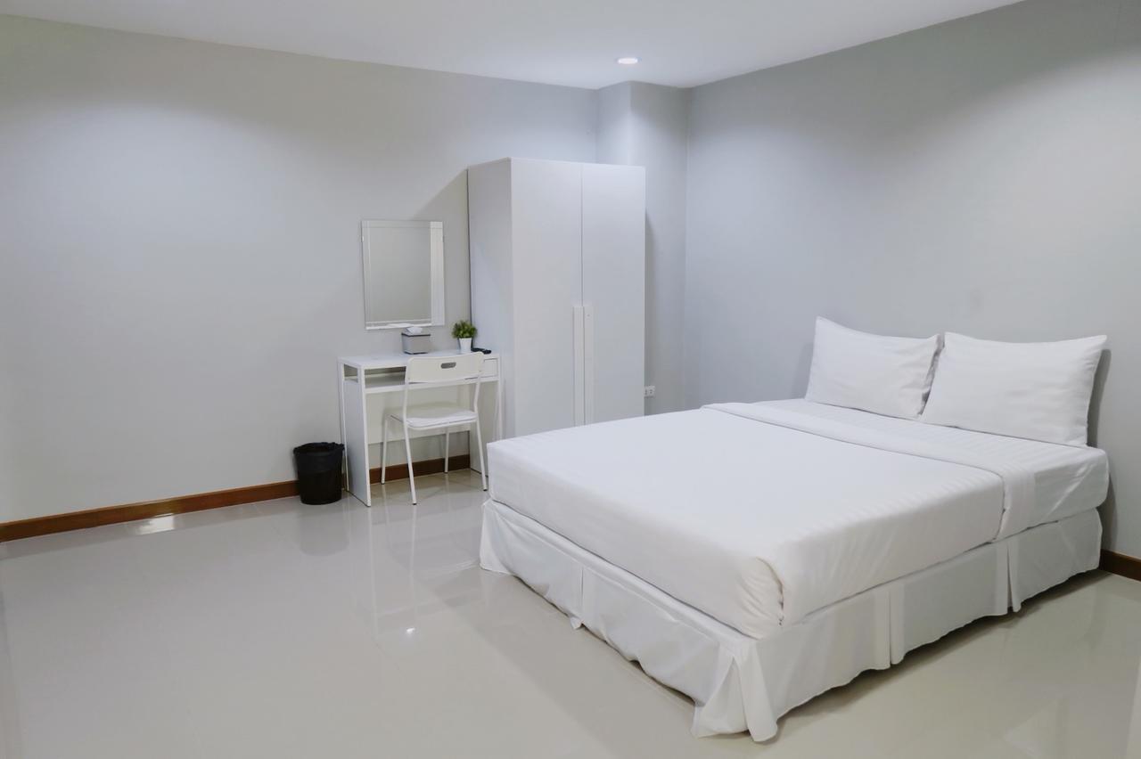 S44Room Bangkok Exteriör bild